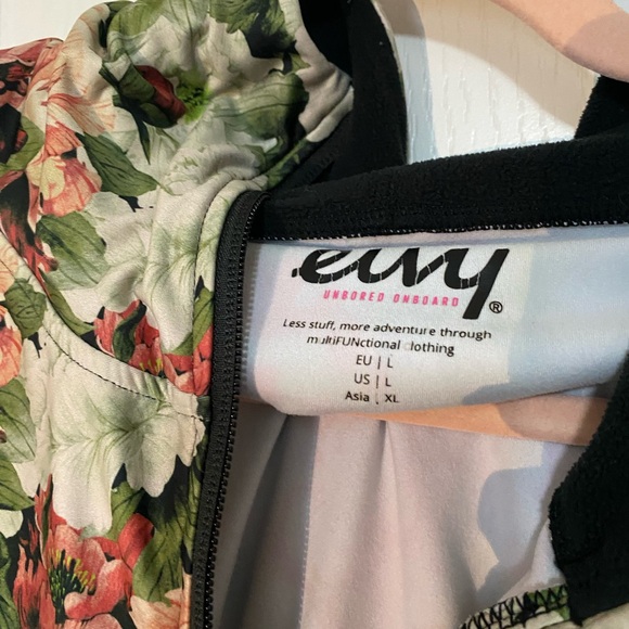 Eivy base layer Hoodie - Picture 2 of 4